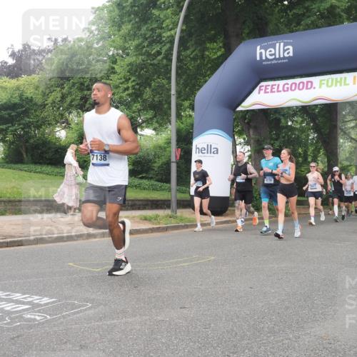 29.06.2025 - hella hamburg halbmarathon KatJ http://msf.ph/oto/8318803 29.06.2025 10:45:34 Zwischen KM18-KM19 1946, 1951, 2027, 4796, 5675, 6636, 7138 meine-sportfotos.de