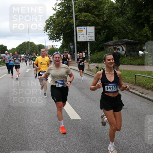 29.06.2025 - hella hamburg halbmarathon Yannick Fuchs http://msf.ph/oto/8318817 29.06.2025 10:50:53 20KM 1485, 2034, 2282, 2417, 2676, 3413, 3435, 3836, 4167, 4940, 5033, 5492, 6272, 6399, 6416, 6835, 7716, 8393, 8542, 8652, 8669, 8825, 9488, 9577, 9727, 9820, 9907, 9934, 10133, 10212, 11043, 11083, 11212, 11590, 11612, 11832, 12014, 12440, 12523, 13394, 13666, 13750, 13863, 14139, 14369, 14678, 15097, 15145, 15431, 15695, 15712, 15726, 16113, 16257, 16261, 16470, 16634, 16830, 16909, 17160, 17617, 17779, 17828, 18208, 18652, 19184 meine-sportfotos.de