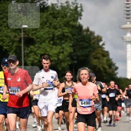 29.06.2025 - hella hamburg halbmarathon Dr. Thomas Lammeyer http://msf.ph/oto/8318849 29.06.2025 09:55:26 Kennedybrücke 1312, 1353, 1569, 1570, 1763, 1903, 1920, 2653, 2880, 3437, 3697, 4297, 4991, 4999, 5014, 5047, 5129, 5690, 5987, 6490, 6770, 7092, 7105, 7962, 8074, 8346, 8359, 8900, 9114, 9358, 9364, 9659, 10319, 10480, 10669, 10978, 11021, 11417 meine-sportfotos.de