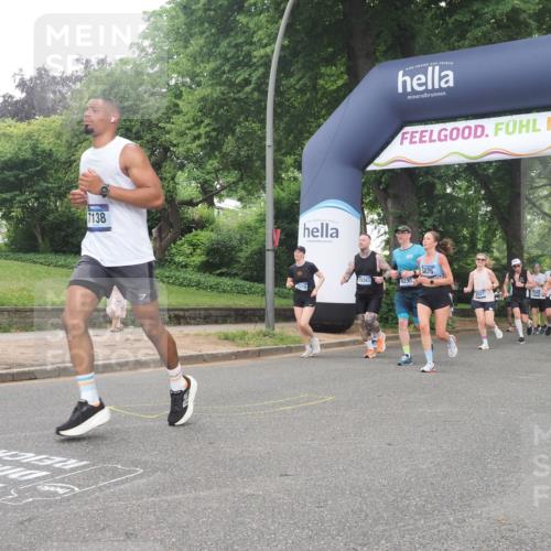 29.06.2025 - hella hamburg halbmarathon KatJ http://msf.ph/oto/8318850 29.06.2025 10:45:34 Zwischen KM18-KM19 1946, 1951, 2027, 4796, 5675, 6636, 7138 meine-sportfotos.de
