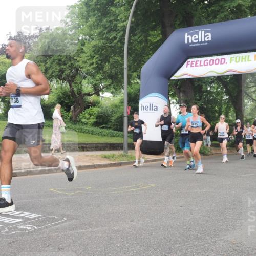 29.06.2025 - hella hamburg halbmarathon KatJ http://msf.ph/oto/8318890 29.06.2025 10:45:34 Zwischen KM18-KM19 1946, 1951, 2027, 4796, 5675, 6636, 7138 meine-sportfotos.de