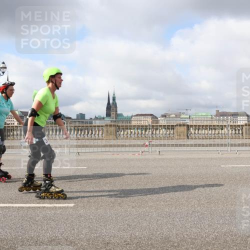 29.06.2025 - hella hamburg halbmarathon Lena Gebhardt http://msf.ph/oto/8318951 29.06.2025 09:07:40 Lombardsbrücke 3000 meine-sportfotos.de