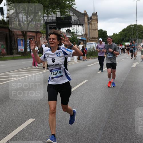 29.06.2025 - hella hamburg halbmarathon Yannick Fuchs http://msf.ph/oto/8319071 29.06.2025 10:50:54 20KM 1387, 1485, 2034, 2282, 2417, 2676, 3413, 3435, 3836, 4167, 4940, 5033, 5492, 6272, 6399, 6416, 6835, 7716, 8393, 8542, 8652, 8669, 8825, 9488, 9577, 9727, 9820, 9907, 9934, 10133, 10212, 11043, 11083, 11212, 11590, 11612, 11832, 12014, 12440, 12523, 13245, 13666, 13750, 13863, 14139, 14369, 14678, 15097, 15145, 15695, 15712, 15726, 16113, 16257, 16261, 16470, 16634, 16830, 16909, 17160, 17617, 17779, 17828, 18208, 18652, 19184 meine-sportfotos.de