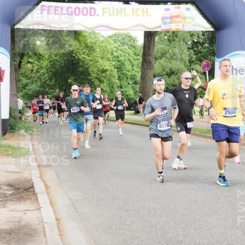 29.06.2025 - hella hamburg halbmarathon MichiJ http://msf.ph/oto/8319153 29.06.2025 10:37:03 Zwischen KM18-KM19 2504, 2788, 2937, 3414, 4711, 7297, 8576, 8819, 8821, 9463, 9770, 12670, 18842 meine-sportfotos.de