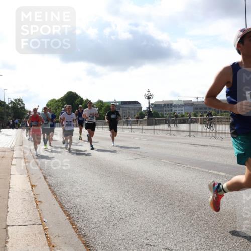 29.06.2025 - hella hamburg halbmarathon Lena Gebhardt http://msf.ph/oto/8319179 29.06.2025 09:47:51 Lombardsbrücke 11745, 14952, 1164, 1217, 1562, 2196, 2296, 2404, 2714, 2851, 3783, 4602, 5091, 5092, 5923, 5961, 6990, 8084, 8362, 8395, 8901, 9171, 9178, 9944, 10384, 10900, 10968, 11019, 11202, 11227, 11559, 11745, 11806, 12137, 12290, 12462, 12704, 12751, 12865, 13029, 13419, 13514, 13798, 13854, 14387, 14459, 14601, 14934, 14952, 15015, 15261, 15415, 15701, 15965, 16123, 16158, 16964, 17154, 18419 meine-sportfotos.de