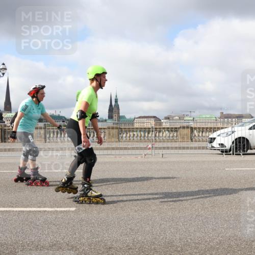 29.06.2025 - hella hamburg halbmarathon Lena Gebhardt http://msf.ph/oto/8319243 29.06.2025 09:07:40 Lombardsbrücke  meine-sportfotos.de