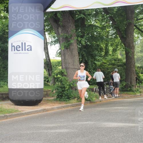 29.06.2025 - hella hamburg halbmarathon KatJ http://msf.ph/oto/8319260 29.06.2025 10:16:14 Zwischen KM18-KM19  meine-sportfotos.de