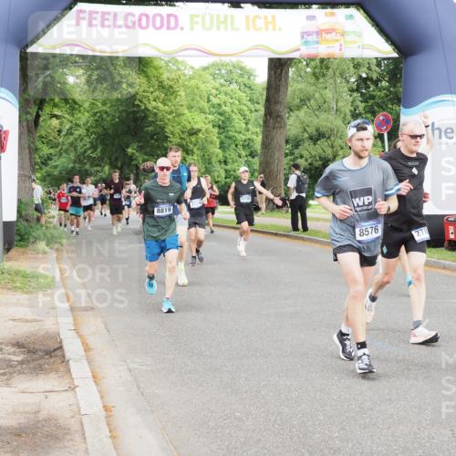 29.06.2025 - hella hamburg halbmarathon MichiJ http://msf.ph/oto/8319309 29.06.2025 10:37:04 Zwischen KM18-KM19 2504, 2788, 2937, 3414, 4711, 7297, 8576, 8819, 8821, 9463, 9770, 12670, 17745, 18842 meine-sportfotos.de