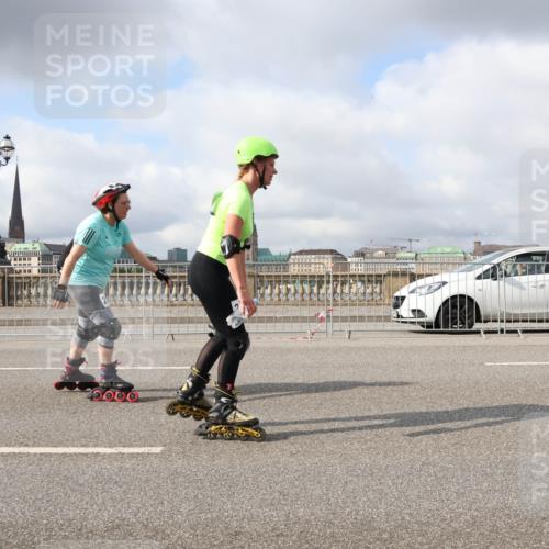 29.06.2025 - hella hamburg halbmarathon Lena Gebhardt http://msf.ph/oto/8319440 29.06.2025 09:07:40 Lombardsbrücke  meine-sportfotos.de