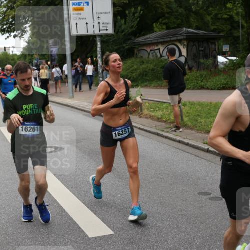 29.06.2025 - hella hamburg halbmarathon Yannick Fuchs http://msf.ph/oto/8319459 29.06.2025 10:50:55 20KM 1387, 1485, 2034, 2282, 2417, 2676, 3413, 3435, 3836, 4167, 4940, 5033, 5728, 6272, 6399, 6416, 6835, 7716, 8393, 8542, 8652, 8825, 9488, 9577, 9727, 9820, 9907, 9934, 10133, 10212, 11043, 11083, 11212, 11590, 11612, 11832, 12014, 12440, 12523, 13245, 13666, 13750, 13863, 14139, 14369, 14678, 15097, 15145, 15695, 15712, 15726, 16113, 16257, 16261, 16470, 16830, 16909, 17160, 17617, 17779, 17828, 17848, 18208, 18388, 18652, 19184 meine-sportfotos.de