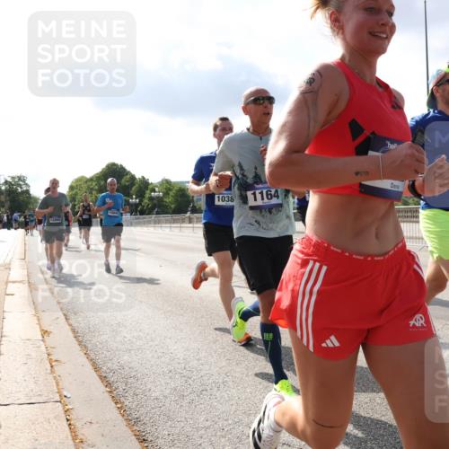 29.06.2025 - hella hamburg halbmarathon Lena Gebhardt http://msf.ph/oto/8319546 29.06.2025 09:47:54 Lombardsbrücke 18841, 12865, 900, 1038, 1164, 944, 06866, 1164, 1217, 1385, 1562, 1743, 2196, 2296, 2404, 2714, 2851, 4602, 5091, 5092, 5315, 5923, 6684, 6990, 8084, 8362, 8395, 8901, 9171, 9178, 9944, 10384, 10900, 10968, 11019, 11202, 11227, 11559, 11620, 11745, 12290, 12462, 12704, 12751, 12865, 13029, 13419, 13514, 13798, 13854, 14387, 14459, 14601, 14934, 14952, 15015, 15261, 15415, 15701, 15965, 16123, 16158, 16964, 17154, 18419 meine-sportfotos.de