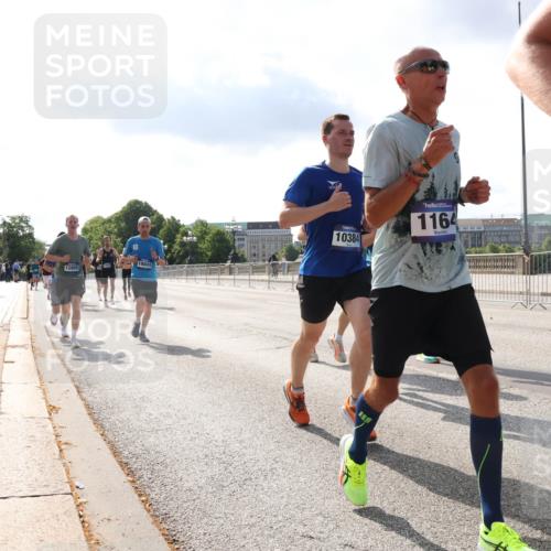 29.06.2025 - hella hamburg halbmarathon Lena Gebhardt http://msf.ph/oto/8319573 29.06.2025 09:47:54 Lombardsbrücke 18841, 12865, 10384, 1164, 1164, 1217, 1385, 1562, 1743, 2196, 2296, 2404, 2714, 2851, 4602, 5091, 5092, 5315, 5923, 6684, 6990, 8084, 8362, 8395, 8901, 9171, 9178, 9944, 10384, 10900, 10968, 11019, 11202, 11227, 11559, 11620, 11745, 12290, 12462, 12704, 12751, 12865, 13029, 13419, 13514, 13798, 13854, 14387, 14459, 14601, 14934, 14952, 15015, 15261, 15415, 15701, 15965, 16123, 16158, 16964, 17154, 18419 meine-sportfotos.de