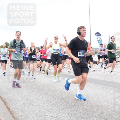 29.06.2025 - hella hamburg halbmarathon Lena Gebhardt http://msf.ph/oto/8319648 29.06.2025 10:57:12 Lombardsbrücke 4241, 13194, 92999, 15060, 8039, 15209, 18387, 2, 15, 282, 1207, 2041, 2370, 2871, 2932, 3195, 3348, 3387, 3388, 3418, 3470, 3485, 3516, 3517, 3723, 3851, 4086, 4094, 4106, 4118, 4180, 4241, 4485, 4568, 4569, 4611, 4998, 5057, 5316, 5589, 5639, 5738, 5944, 6053, 6284, 6348, 6349, 6832, 6981, 7381, 7416, 7417, 7592, 7728, 7787, 7964, 8035, 8039, 8150, 8197, 8224, 8287, 8386, 8540, 8546, 8552, 8679, 8851, 8853, 9110, 9298, 9299 meine-sportfotos.de