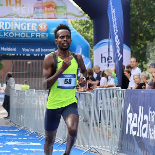 29.06.2025 - hella hamburg halbmarathon Strokosch-Dieckow http://msf.ph/oto/8319660 29.06.2025 10:04:31 Ziel 58, 59 meine-sportfotos.de