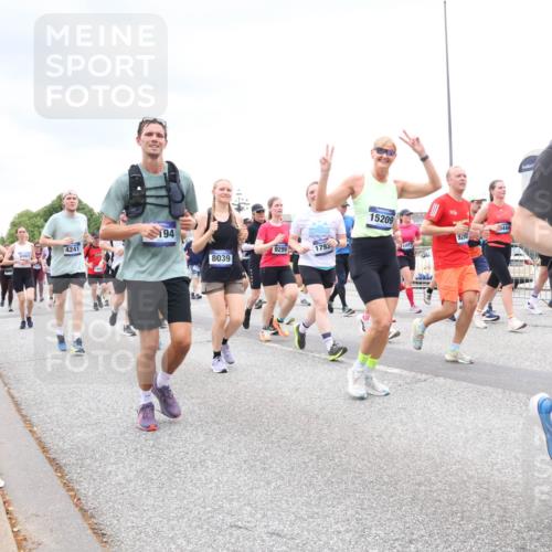 29.06.2025 - hella hamburg halbmarathon Lena Gebhardt http://msf.ph/oto/8319691 29.06.2025 10:57:12 Lombardsbrücke 194, 4241, 6981, 9299, 1793, 8039, 15209, 9298, 1517, 5444, 10, 968, 1207, 2041, 2370, 2871, 2932, 3195, 3348, 3387, 3388, 3418, 3470, 3485, 3516, 3517, 3723, 3851, 4086, 4094, 4106, 4118, 4180, 4241, 4485, 4568, 4569, 4611, 4998, 5057, 5316, 5589, 5639, 5738, 5944, 6053, 6284, 6348, 6349, 6832, 6981, 7381, 7416, 7417, 7592, 7728, 7787, 7964, 8035, 8039, 8150, 8197, 8224, 8287, 8386, 8540, 8546, 8552, 8679, 8851, 8853, 9110, 9298, 9299 meine-sportfotos.de
