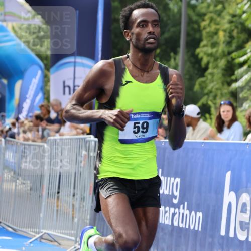 29.06.2025 - hella hamburg halbmarathon Strokosch-Dieckow http://msf.ph/oto/8319805 29.06.2025 10:04:28 Ziel 58, 59 meine-sportfotos.de