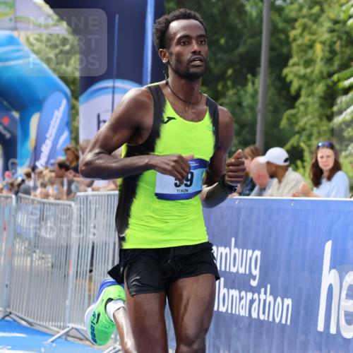 29.06.2025 - hella hamburg halbmarathon Strokosch-Dieckow http://msf.ph/oto/8319885 29.06.2025 10:04:28 Ziel 58, 59 meine-sportfotos.de