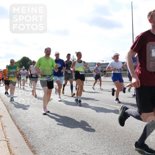 29.06.2025 - hella hamburg halbmarathon Lena Gebhardt http://msf.ph/oto/8319888 29.06.2025 10:00:05 Lombardsbrücke 19178, 14429, 15097, 14750, 873, 1224, 1006, 8888, 1006, 1019, 1125, 1180, 1239, 1264, 1526, 1834, 1914, 1955, 2027, 2086, 2099, 2159, 2348, 2364, 2391, 2432, 2447, 2582, 2584, 2606, 2652, 2676, 2677, 2730, 2910, 3177, 3181, 3279, 3319, 3668, 3836, 3861, 3898, 4013, 4231, 4426, 4594, 4632, 4772, 4796, 4813, 4837, 5015, 5134, 5272, 5277, 5341, 5728, 6082, 6084, 6104, 6174, 6201, 6202, 6260, 6462, 6470, 6581, 6587, 8330, 9142, 9984, 10031, 11039, 11568, 11844 meine-sportfotos.de