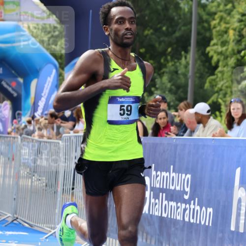 29.06.2025 - hella hamburg halbmarathon Strokosch-Dieckow http://msf.ph/oto/8319959 29.06.2025 10:04:28 Ziel 58, 59 meine-sportfotos.de