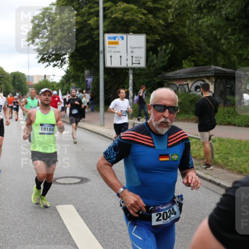29.06.2025 - hella hamburg halbmarathon Yannick Fuchs http://msf.ph/oto/8320153 29.06.2025 10:50:59 20KM 1387, 1485, 2034, 2282, 2417, 2676, 3435, 3836, 4167, 4940, 5033, 5728, 6272, 7269, 7716, 8393, 8825, 9488, 9577, 9820, 10133, 10212, 11043, 11083, 11212, 11590, 11612, 11832, 12014, 12523, 13245, 13523, 13863, 14139, 14361, 14369, 14881, 15110, 15125, 15145, 15712, 15726, 16093, 16113, 16257, 16261, 16470, 16830, 16909, 17160, 17201, 17617, 17769, 17779, 17828, 17848, 18208, 18388, 18652, 19184 meine-sportfotos.de