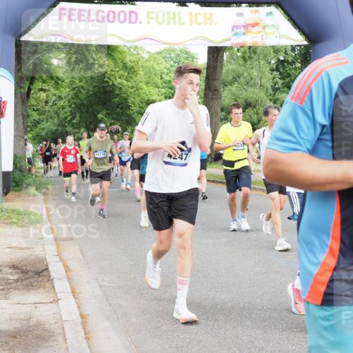 29.06.2025 - hella hamburg halbmarathon MichiJ http://msf.ph/oto/8320184 29.06.2025 10:37:12 Zwischen KM18-KM19 2020, 2234, 2880, 3562, 4247, 7657, 8454, 8921, 9031, 9303, 10859, 11819, 12421, 15950, 16738, 17745 meine-sportfotos.de