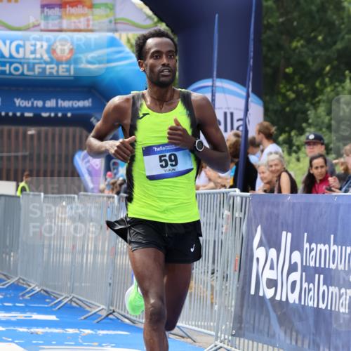 29.06.2025 - hella hamburg halbmarathon Strokosch-Dieckow http://msf.ph/oto/8320198 29.06.2025 10:04:27 Ziel 20, 58, 59 meine-sportfotos.de
