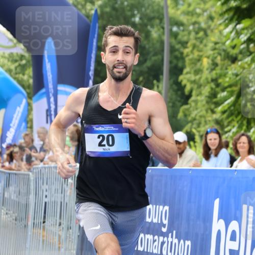 29.06.2025 - hella hamburg halbmarathon Strokosch-Dieckow http://msf.ph/oto/8320292 29.06.2025 10:04:23 Ziel 8, 20, 58, 59 meine-sportfotos.de