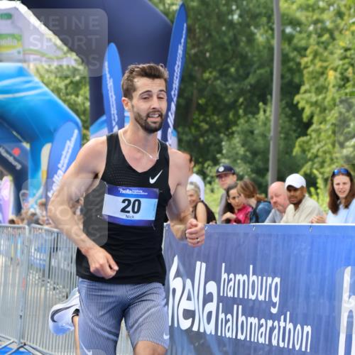 29.06.2025 - hella hamburg halbmarathon Strokosch-Dieckow http://msf.ph/oto/8320385 29.06.2025 10:04:23 Ziel 8, 20, 58, 59 meine-sportfotos.de