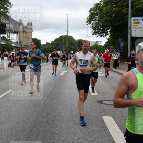 29.06.2025 - hella hamburg halbmarathon Yannick Fuchs http://msf.ph/oto/8320462 29.06.2025 10:51:00 20KM 1387, 1485, 2034, 2282, 2417, 2676, 3435, 4167, 4940, 5033, 5728, 6272, 7269, 7716, 8393, 8825, 9488, 9577, 9820, 10133, 10212, 11043, 11083, 11212, 11590, 11612, 11832, 12014, 12523, 13245, 13523, 13863, 14139, 14361, 14369, 14881, 15110, 15125, 15145, 15712, 15726, 16093, 16113, 16257, 16261, 16470, 16830, 16909, 17160, 17201, 17617, 17769, 17779, 17828, 17848, 18208, 18388, 18652, 19184 meine-sportfotos.de