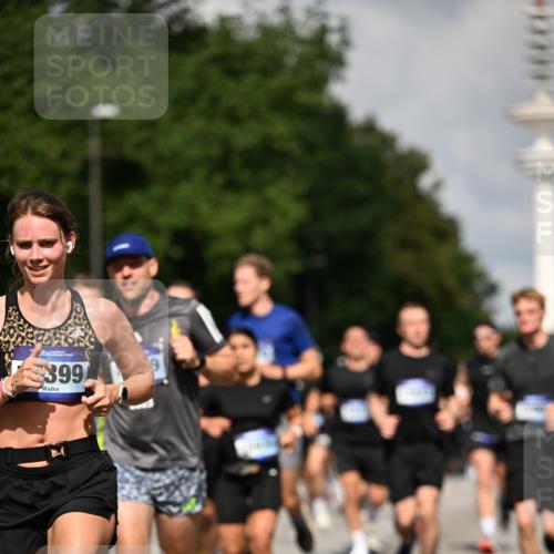 29.06.2025 - hella hamburg halbmarathon Dr. Thomas Lammeyer http://msf.ph/oto/8320487 29.06.2025 09:55:29 Kennedybrücke 1312, 1353, 1569, 1763, 1903, 1920, 2653, 2880, 3437, 3697, 4297, 4991, 5014, 5047, 5129, 5690, 5987, 6490, 6700, 6770, 7092, 8074, 8346, 8359, 8900, 9114, 9358, 9364, 9547, 9659, 10319, 10480, 10669, 10978, 11021 meine-sportfotos.de