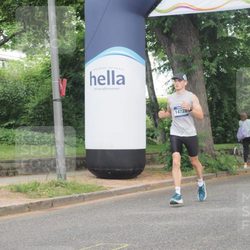 29.06.2025 - hella hamburg halbmarathon KatJ http://msf.ph/oto/8320506 29.06.2025 10:16:26 Zwischen KM18-KM19  meine-sportfotos.de