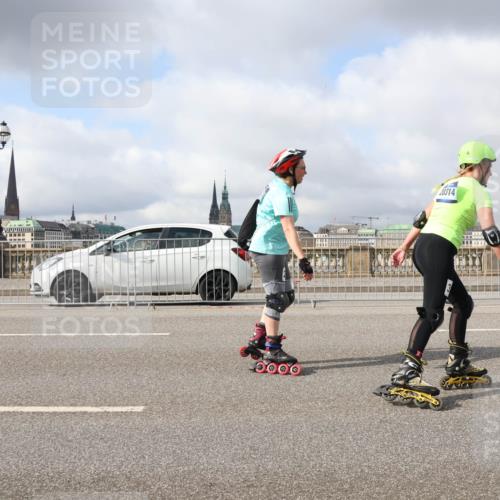 29.06.2025 - hella hamburg halbmarathon Lena Gebhardt http://msf.ph/oto/8320567 29.06.2025 09:07:41 Lombardsbrücke 3000, 20314 meine-sportfotos.de