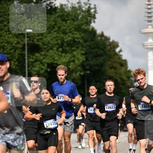 29.06.2025 - hella hamburg halbmarathon Dr. Thomas Lammeyer http://msf.ph/oto/8320581 29.06.2025 09:55:29 Kennedybrücke 1312, 1353, 1569, 1763, 1903, 1920, 2653, 2880, 3437, 3697, 4297, 4991, 5014, 5047, 5129, 5690, 5987, 6490, 6700, 6770, 7092, 8074, 8346, 8359, 8900, 9114, 9358, 9364, 9547, 9659, 10319, 10480, 10669, 10978, 11021 meine-sportfotos.de