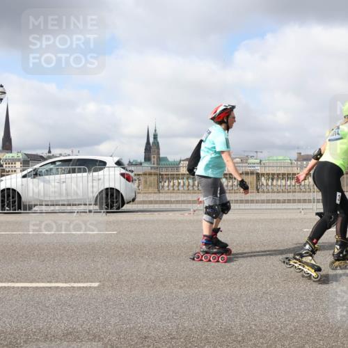 29.06.2025 - hella hamburg halbmarathon Lena Gebhardt http://msf.ph/oto/8320726 29.06.2025 09:07:41 Lombardsbrücke 314 meine-sportfotos.de