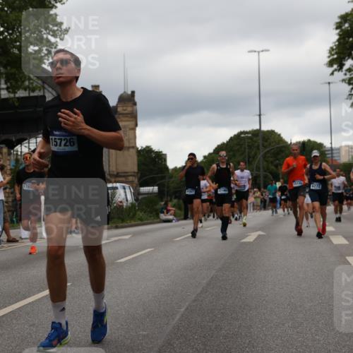 29.06.2025 - hella hamburg halbmarathon Yannick Fuchs http://msf.ph/oto/8320764 29.06.2025 10:51:03 20KM 1387, 1485, 1715, 1719, 2034, 2282, 2417, 2676, 3435, 4167, 4940, 5033, 5728, 6272, 7269, 8744, 8825, 9577, 9820, 10133, 10212, 11043, 11590, 11612, 11832, 12014, 13245, 13523, 13863, 14361, 14369, 14881, 14951, 15110, 15125, 15145, 15220, 15712, 15726, 16093, 16113, 16257, 16261, 16470, 16830, 16909, 17160, 17201, 17617, 17769, 17779, 17828, 17848, 18388, 19184 meine-sportfotos.de