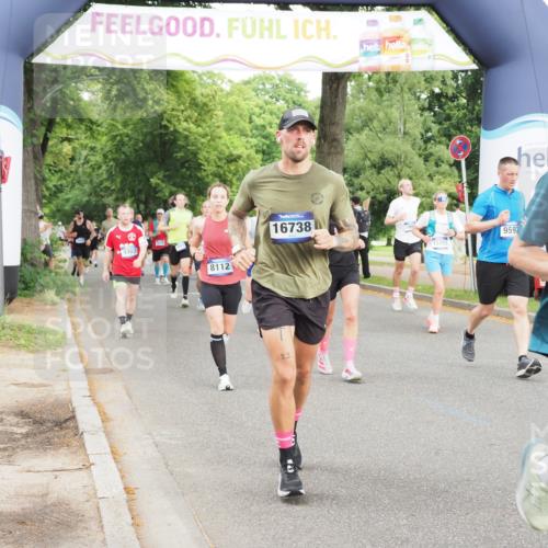 29.06.2025 - hella hamburg halbmarathon MichiJ http://msf.ph/oto/8320790 29.06.2025 10:37:14 Zwischen KM18-KM19 2020, 2234, 2880, 3562, 4247, 7657, 8437, 8454, 8921, 9031, 9303, 9597, 10859, 11819, 12203, 12421, 15950, 16738 meine-sportfotos.de