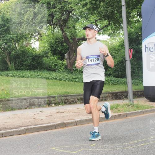 29.06.2025 - hella hamburg halbmarathon KatJ http://msf.ph/oto/8320949 29.06.2025 10:16:28 Zwischen KM18-KM19  meine-sportfotos.de