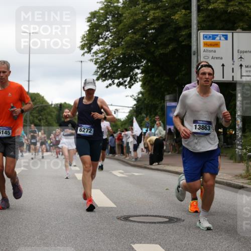 29.06.2025 - hella hamburg halbmarathon Yannick Fuchs http://msf.ph/oto/8320966 29.06.2025 10:51:06 20KM 1387, 1485, 1715, 1719, 1972, 2034, 2282, 2417, 2676, 3435, 4167, 4940, 5033, 5728, 6272, 6720, 7269, 8744, 9577, 9820, 10133, 10212, 11043, 11590, 11612, 11832, 12774, 13245, 13376, 13523, 13863, 14361, 14369, 14737, 14881, 14951, 15110, 15125, 15145, 15220, 15664, 15726, 16093, 16113, 16470, 16830, 16909, 17160, 17201, 17617, 17769, 17779, 17828, 17848, 18388, 19184 meine-sportfotos.de