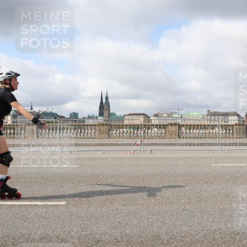 29.06.2025 - hella hamburg halbmarathon Lena Gebhardt http://msf.ph/oto/8320979 29.06.2025 09:07:44 Lombardsbrücke 532 meine-sportfotos.de