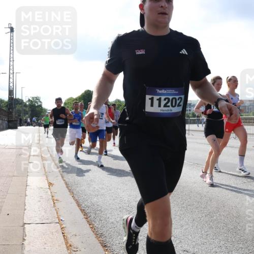 29.06.2025 - hella hamburg halbmarathon Lena Gebhardt http://msf.ph/oto/8321062 29.06.2025 09:48:05 Lombardsbrücke 14908, 11620, 11202, 1164, 1385, 1562, 1743, 2196, 2296, 2714, 2767, 3959, 4602, 4860, 5091, 5092, 5315, 6684, 6829, 6990, 8084, 8362, 8901, 8933, 9178, 9944, 10384, 10793, 10900, 10968, 11019, 11202, 11227, 11559, 11620, 11745, 11929, 12290, 12462, 12514, 12751, 12865, 13419, 13514, 13595, 13798, 13854, 14387, 14601, 14875, 14908, 14934, 14952, 15015, 15261, 15415, 15701, 15959, 15965, 16119, 16158, 16964, 17154 meine-sportfotos.de
