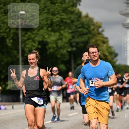 29.06.2025 - hella hamburg halbmarathon Dr. Thomas Lammeyer http://msf.ph/oto/8321129 29.06.2025 10:17:23 Kennedybrücke 1007, 1859, 2055, 2359, 2721, 2904, 2961, 2987, 3218, 3729, 4554, 4950, 5232, 6026, 6207, 7346, 7460, 8279, 8913, 9128, 9612 meine-sportfotos.de
