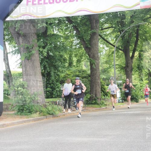 29.06.2025 - hella hamburg halbmarathon KatJ http://msf.ph/oto/8321133 29.06.2025 10:16:30 Zwischen KM18-KM19  meine-sportfotos.de