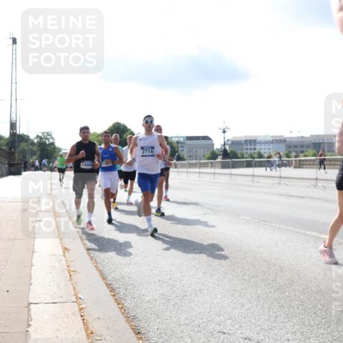 29.06.2025 - hella hamburg halbmarathon Lena Gebhardt http://msf.ph/oto/8321149 29.06.2025 09:48:05 Lombardsbrücke 14908, 2714, 584, 1164, 1385, 1562, 1743, 2196, 2296, 2714, 2767, 3959, 4602, 4860, 5091, 5092, 5315, 6684, 6829, 6990, 8084, 8362, 8901, 8933, 9178, 9944, 10384, 10793, 10900, 10968, 11019, 11202, 11227, 11559, 11620, 11745, 11929, 12290, 12462, 12514, 12751, 12865, 13419, 13514, 13595, 13798, 13854, 14387, 14601, 14875, 14908, 14934, 14952, 15015, 15261, 15415, 15701, 15959, 15965, 16119, 16158, 16964, 17154 meine-sportfotos.de