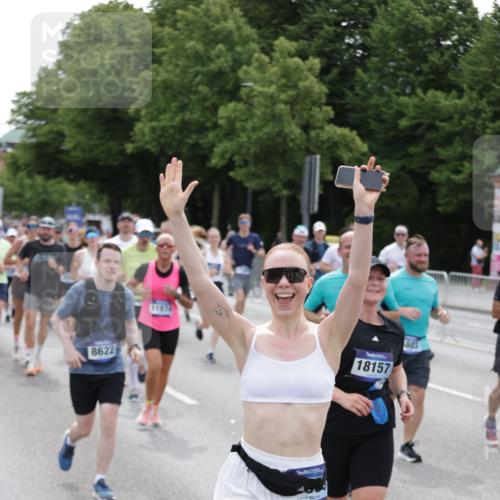 29.06.2025 - hella hamburg halbmarathon Jannik Wohlers http://msf.ph/oto/8321199 29.06.2025 10:39:30 Lombardsbrücke 1058, 1076, 1586, 1899, 2313, 2888, 3046, 3882, 3883, 3884, 4298, 4752, 5229, 5654, 5877, 5901, 6698, 6739, 7045, 7429, 7455, 7456, 8107, 8612, 8622, 8865, 8866, 9080, 9195, 9292, 9495, 10441, 10648, 10666, 10714, 10901, 10939, 11242, 11244, 11664, 11874, 11982, 12414, 12631, 12883, 12906, 13644, 14327, 14578, 14882, 15111, 16532, 16784, 17634, 18157, 19121, 19163 meine-sportfotos.de