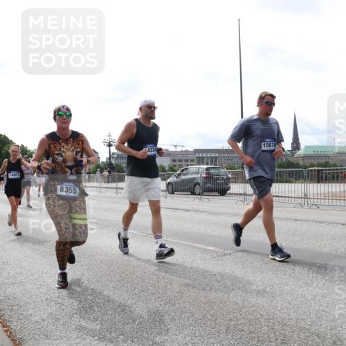 29.06.2025 - hella hamburg halbmarathon Lena Gebhardt http://msf.ph/oto/8321511 29.06.2025 10:22:52 Lombardsbrücke 5223, 14801, 8355, 4334, 15870, 1029, 1853, 2294, 2479, 2766, 2886, 3003, 3029, 3034, 3430, 3457, 3511, 3600, 3601, 4190, 4266, 4969, 5223, 5343, 5629, 5798, 6347, 6578, 6784, 6785, 6820, 6826, 6849, 6899, 7097, 7188, 7190, 7266, 7276, 7529, 7891, 7925, 8355, 8511, 8931, 9133, 9256, 9913, 10205, 10826, 12025, 12190, 12265, 13560, 13921, 14041, 14525, 14801 meine-sportfotos.de