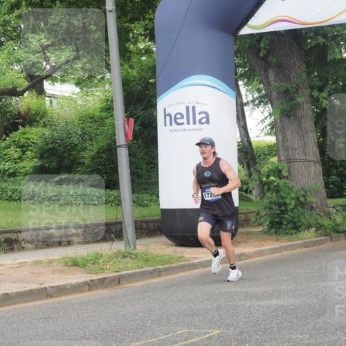 29.06.2025 - hella hamburg halbmarathon KatJ http://msf.ph/oto/8321598 29.06.2025 10:16:32 Zwischen KM18-KM19  meine-sportfotos.de