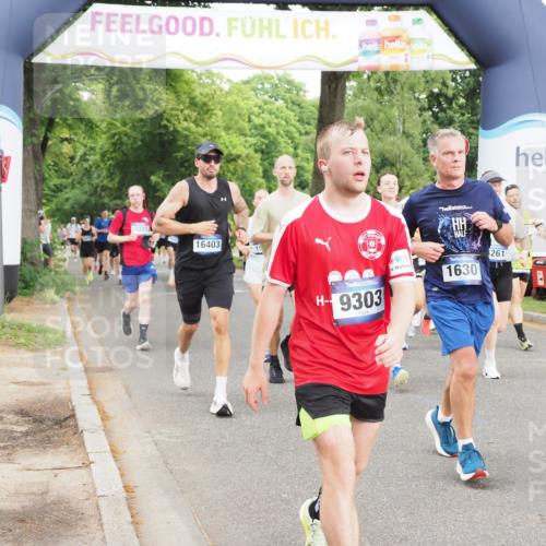 29.06.2025 - hella hamburg halbmarathon MichiJ http://msf.ph/oto/8321607 29.06.2025 10:37:20 Zwischen KM18-KM19 1630, 2013, 4261, 6115, 7100, 8112, 8437, 8454, 8657, 9491, 9597, 9695, 10860, 12203, 13225, 14012, 14526, 15620, 15803, 16403, 16891, 18489, 19020 meine-sportfotos.de