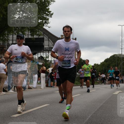 29.06.2025 - hella hamburg halbmarathon Yannick Fuchs http://msf.ph/oto/8321625 29.06.2025 10:51:09 20KM 1387, 1485, 1715, 1719, 1972, 2282, 2417, 2652, 2676, 3435, 4167, 4261, 5015, 5033, 5134, 5457, 5458, 5728, 6272, 6720, 7159, 7269, 8744, 9577, 10133, 11043, 11590, 11612, 11832, 12774, 13245, 13376, 13523, 13863, 14361, 14369, 14737, 14881, 14951, 15090, 15110, 15125, 15145, 15220, 15664, 15726, 16093, 16470, 16830, 16909, 17160, 17201, 17617, 17758, 17769, 17779, 17828, 17848, 18388 meine-sportfotos.de