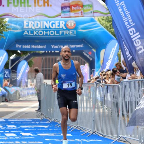 29.06.2025 - hella hamburg halbmarathon Strokosch-Dieckow http://msf.ph/oto/8321691 29.06.2025 10:04:06 Ziel 15 meine-sportfotos.de