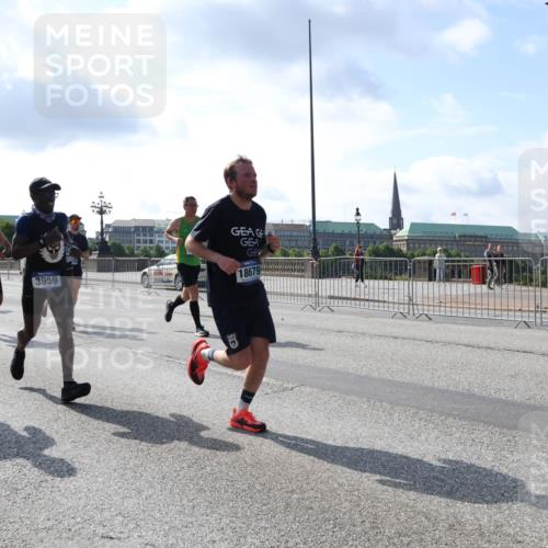 29.06.2025 - hella hamburg halbmarathon Lena Gebhardt http://msf.ph/oto/8321818 29.06.2025 09:48:09 Lombardsbrücke 13595, 12514, 3959, 18679, 1164, 1385, 1562, 1743, 2196, 2296, 2714, 2767, 3959, 4602, 4860, 5091, 5092, 5315, 6684, 6829, 6990, 8362, 8901, 8933, 9178, 9944, 10384, 10404, 10793, 10900, 10968, 11202, 11227, 11620, 11745, 11929, 12290, 12462, 12514, 12865, 12916, 13514, 13595, 13798, 13854, 14387, 14601, 14875, 14908, 14934, 14952, 15015, 15261, 15415, 15701, 15931, 15959, 15965, 16119, 16158, 16964 meine-sportfotos.de